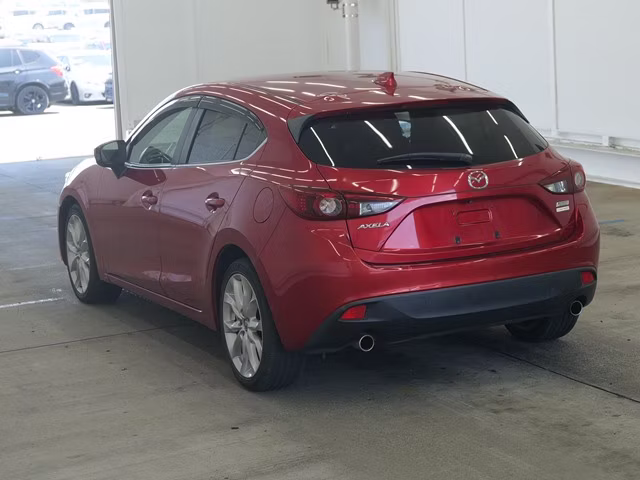 MAZDA AXELA