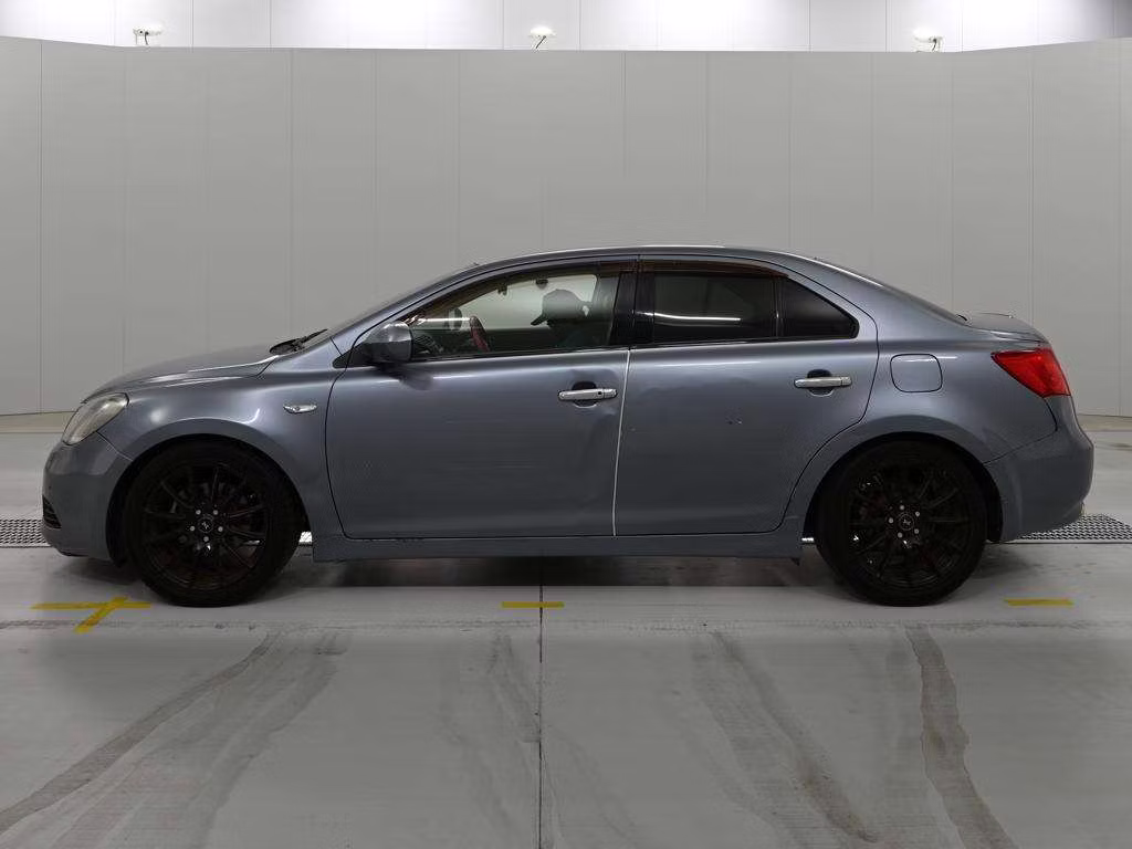 SUZUKI KIZASHI