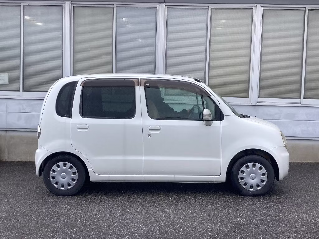 DAIHATSU MOVE LATTE