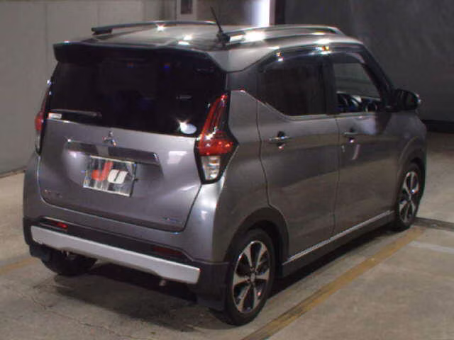 MITSUBISHI EK X