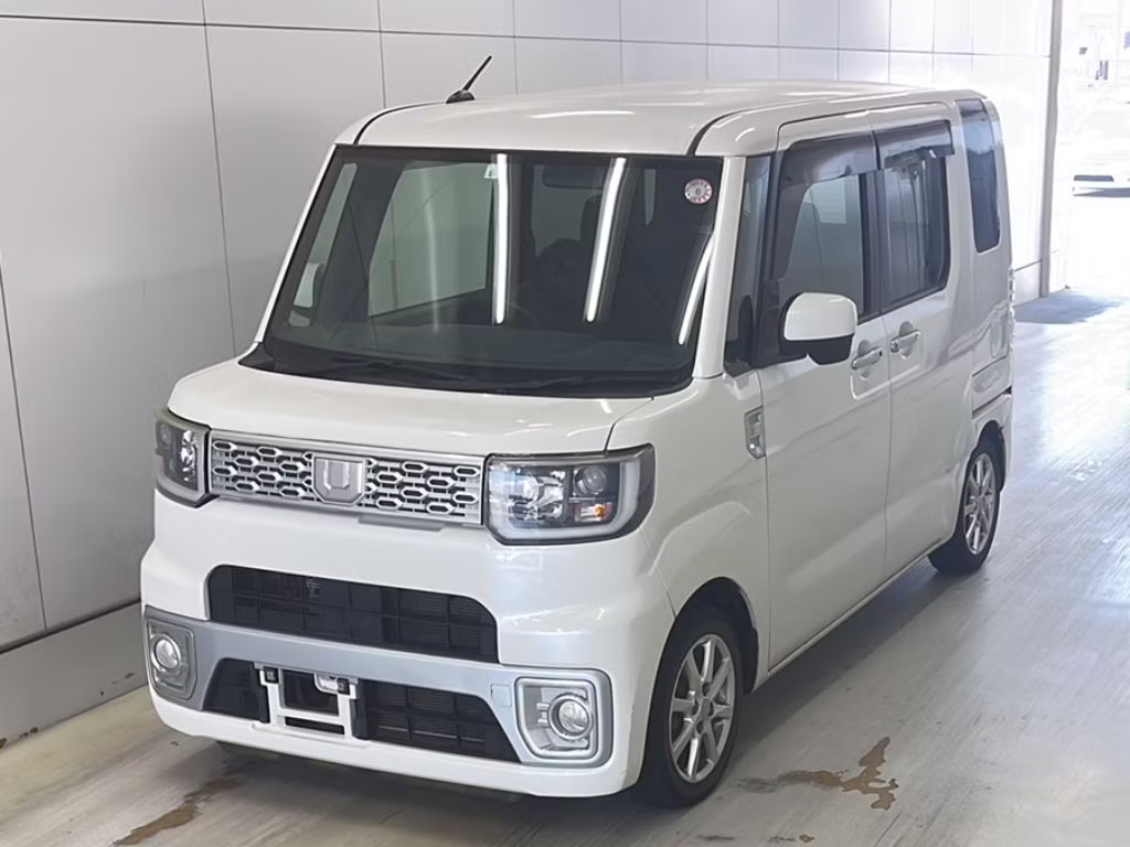 DAIHATSU WAKE