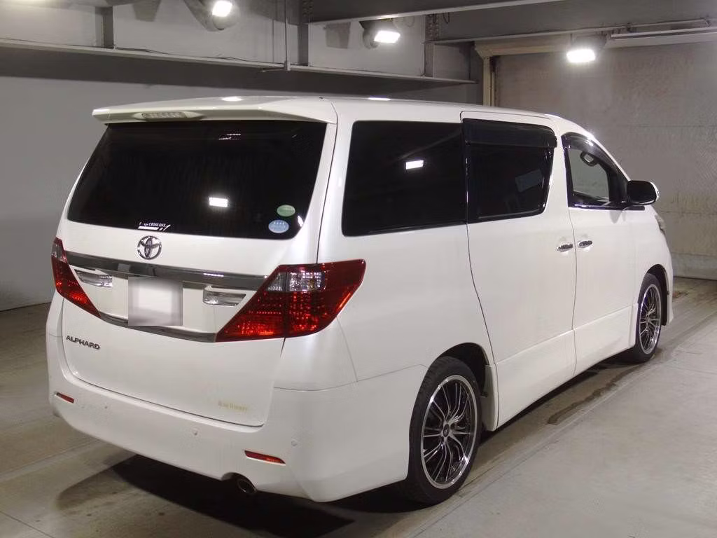 TOYOTA ALPHARD
