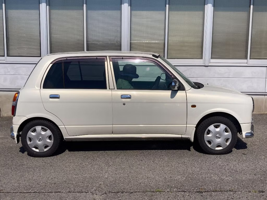 DAIHATSU MIRA GINO