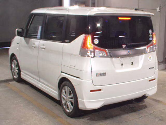 MITSUBISHI DELICA D:2