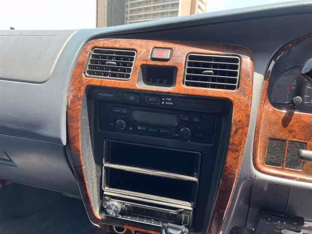TOYOTA HILUX SURF