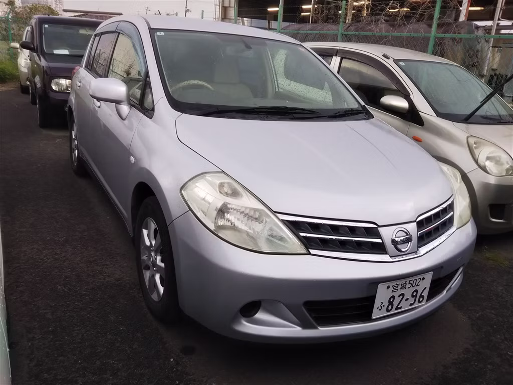 Nissan Tiida