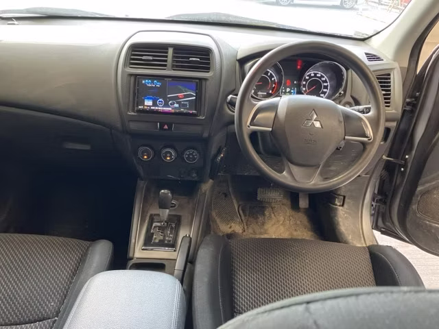 MITSUBISHI RVR