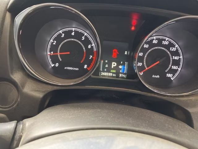 MITSUBISHI RVR