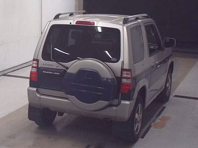 MITSUBISHI PAJERO MINI