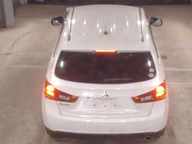 MITSUBISHI RVR