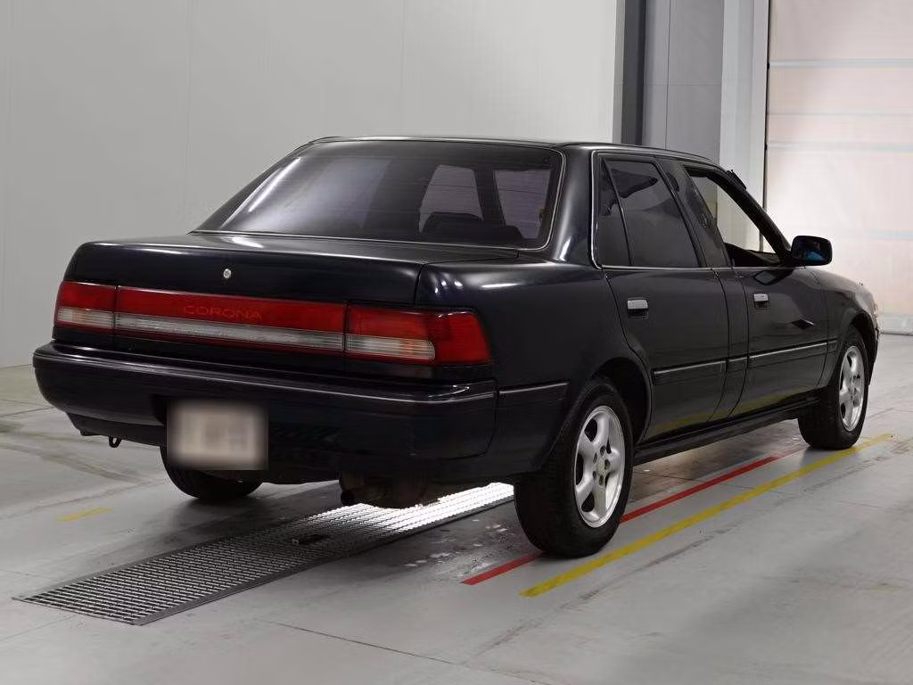 TOYOTA CORONA