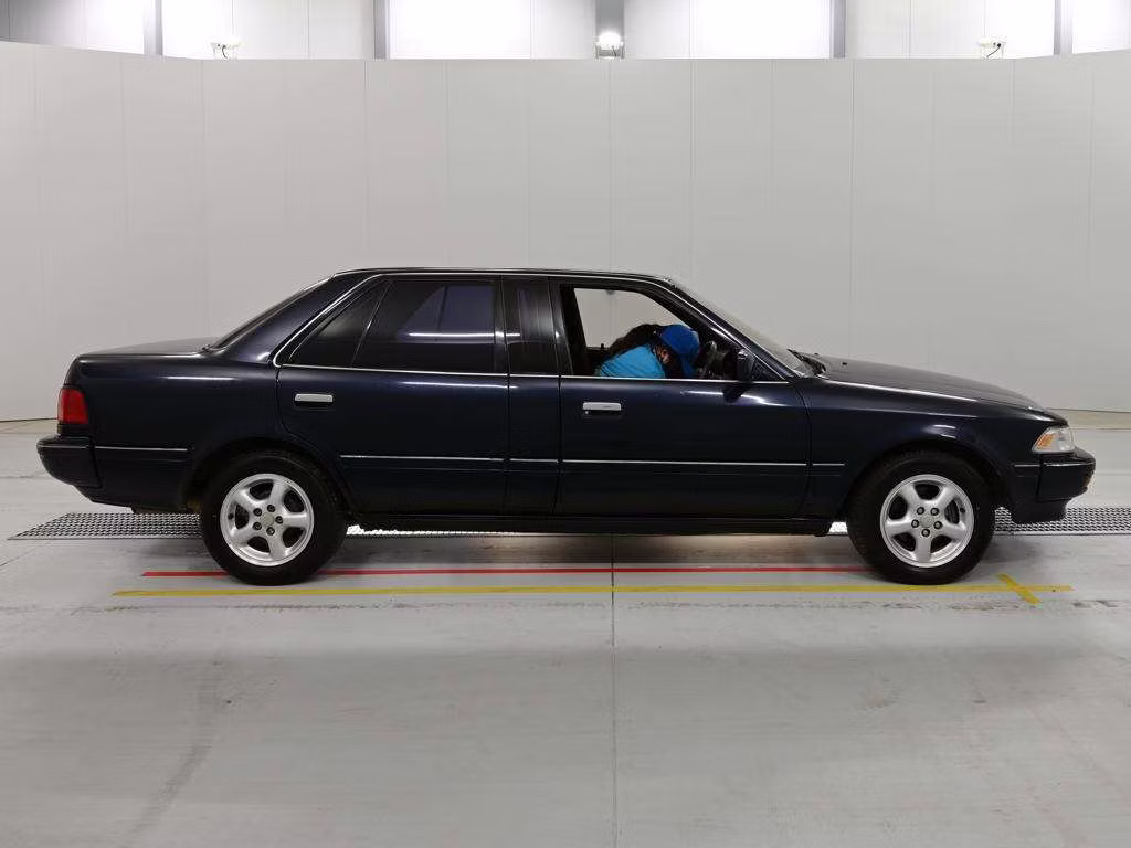TOYOTA CORONA