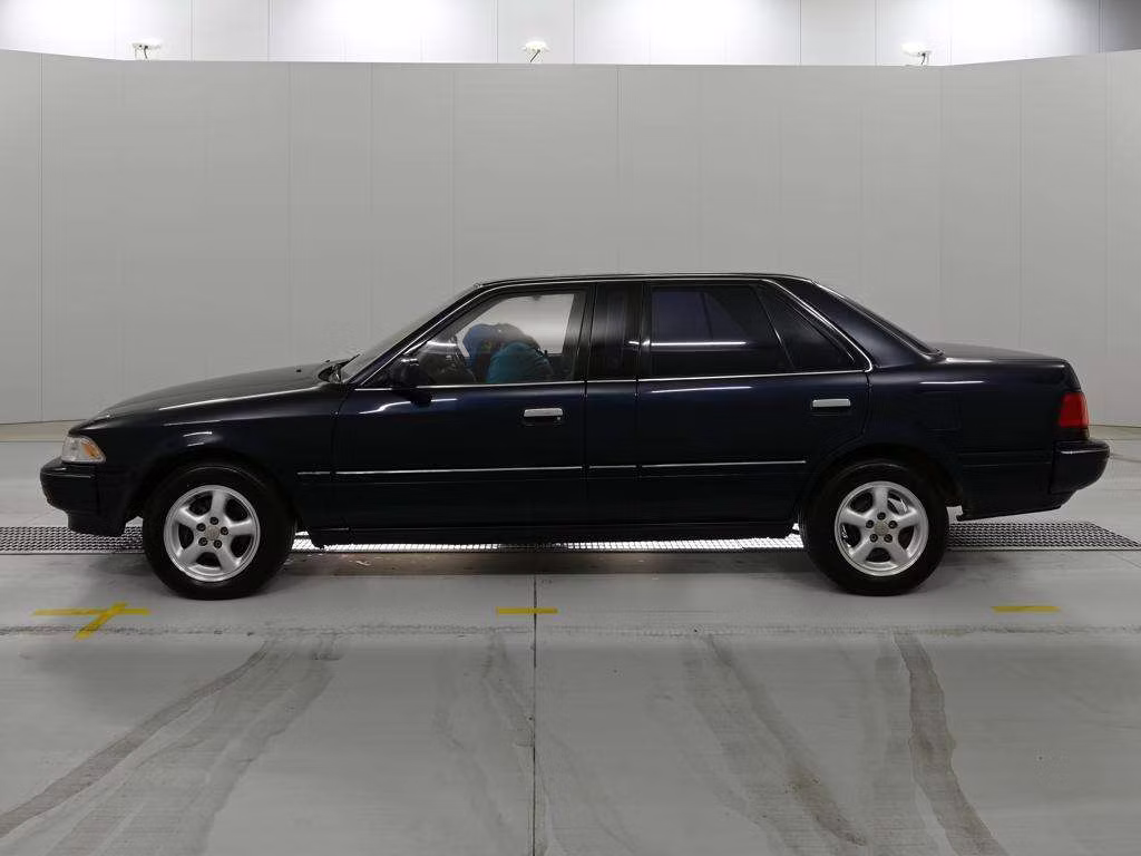 TOYOTA CORONA