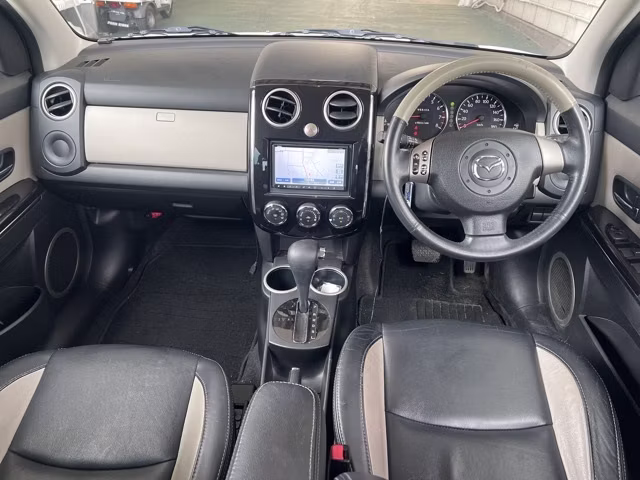 MAZDA VERISA