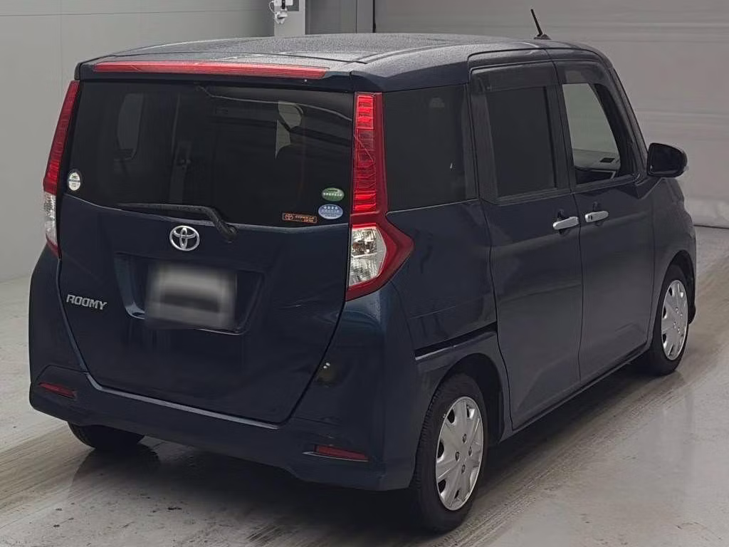 TOYOTA ROOMY