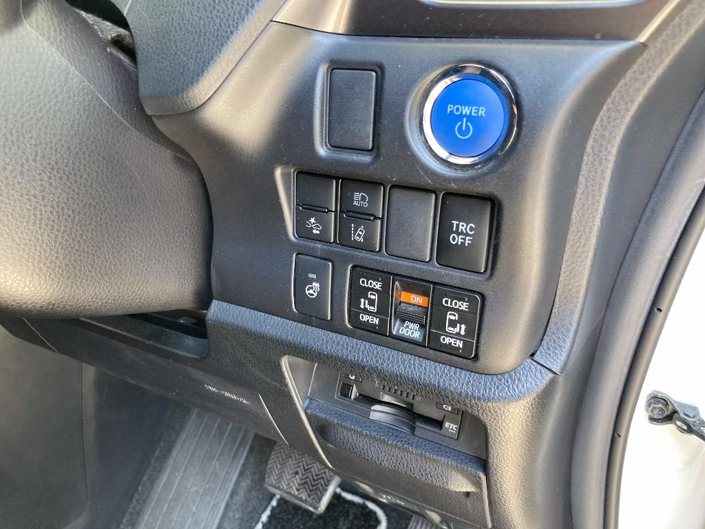 TOYOTA ESQUIRE