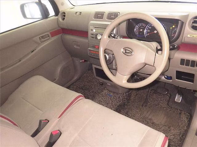 DAIHATSU MOVE CONTE