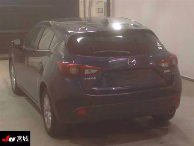 MAZDA AXELA