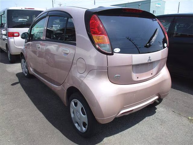 MITSUBISHI I