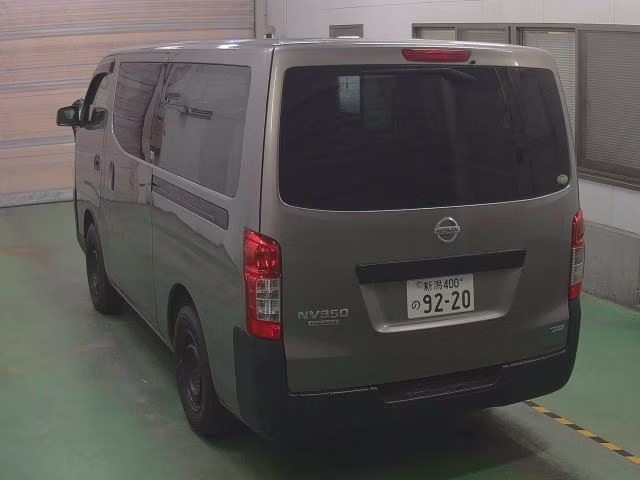 NISSAN NV350 CARAVAN