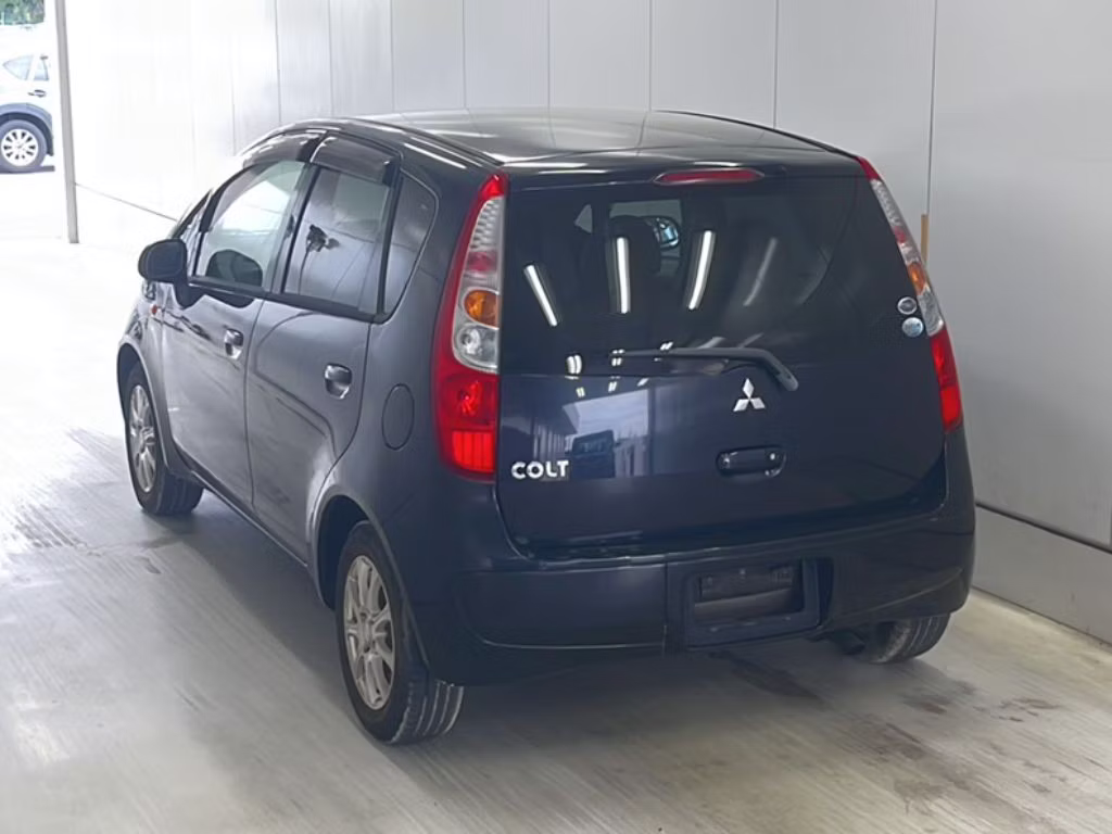 MITSUBISHI COLT