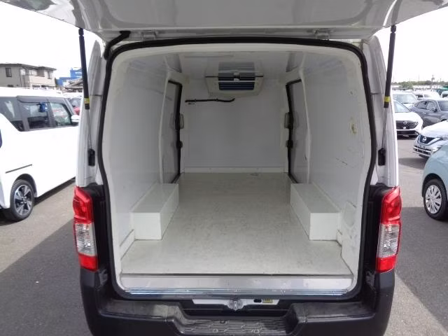 NISSAN CARAVAN