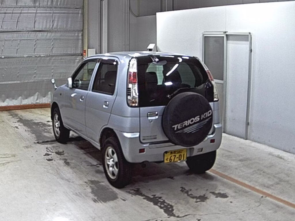 DAIHATSU TERIOS KID