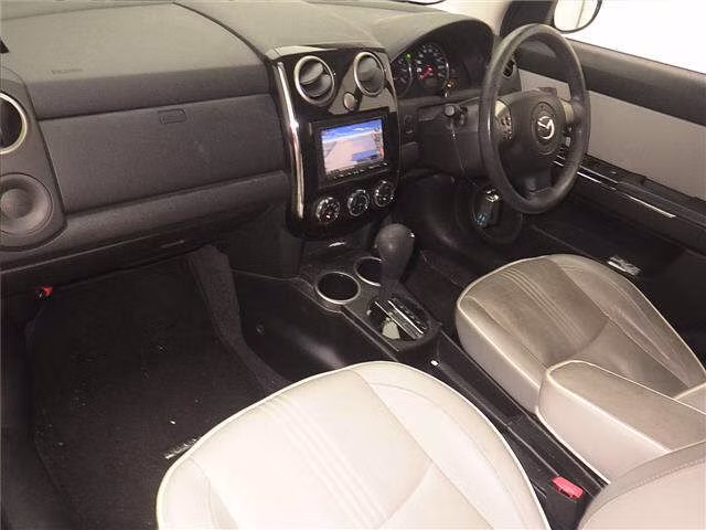 MAZDA VERISA