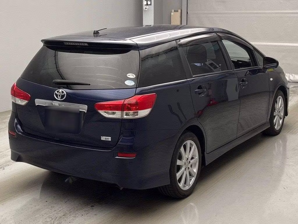 TOYOTA WISH