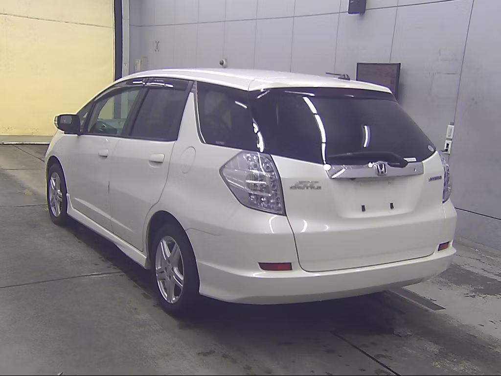 HONDA FIT SHUTTLE