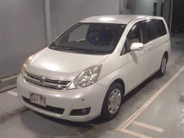 TOYOTA ISIS