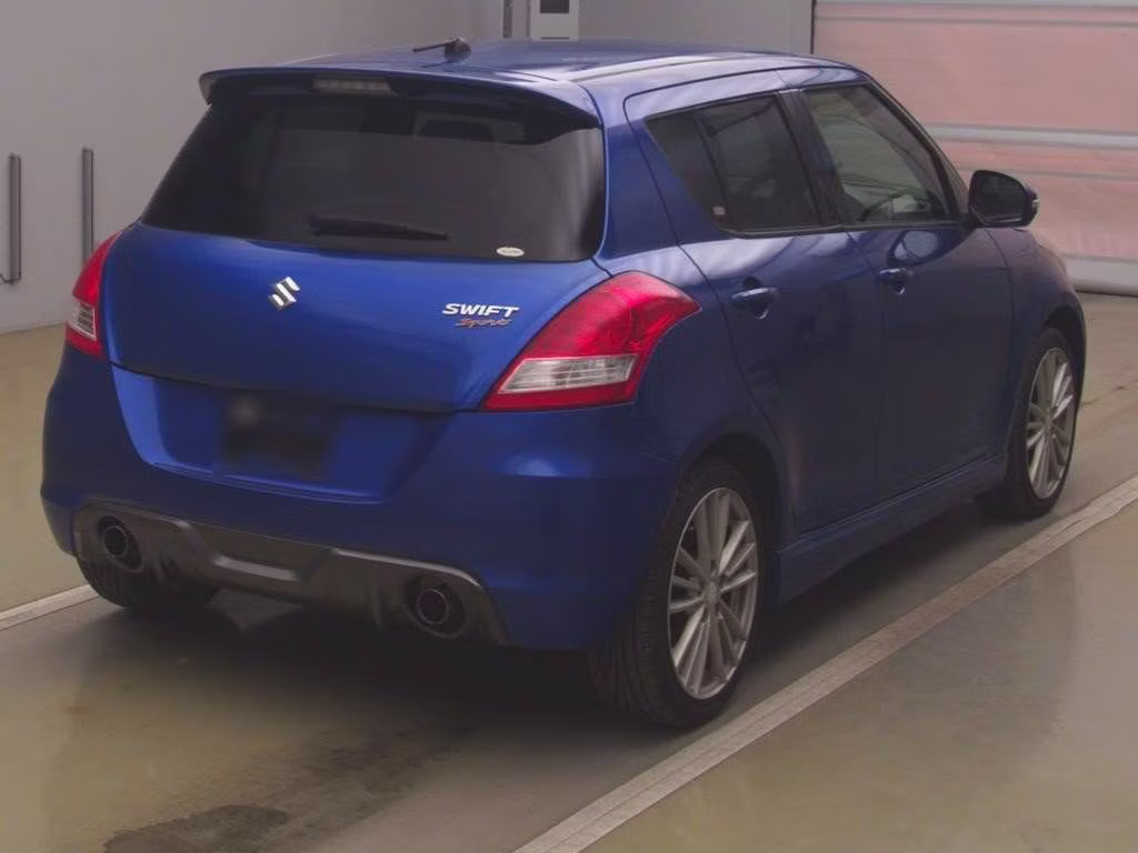 SUZUKI SWIFT