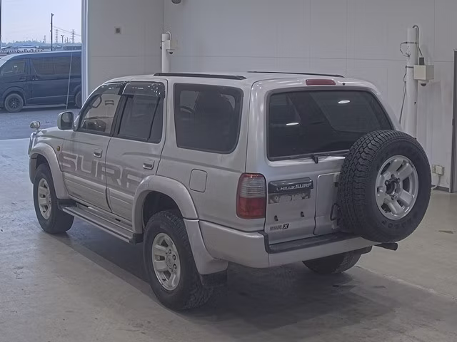 TOYOTA HILUX SURF