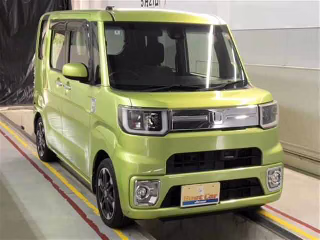 DAIHATSU WAKE