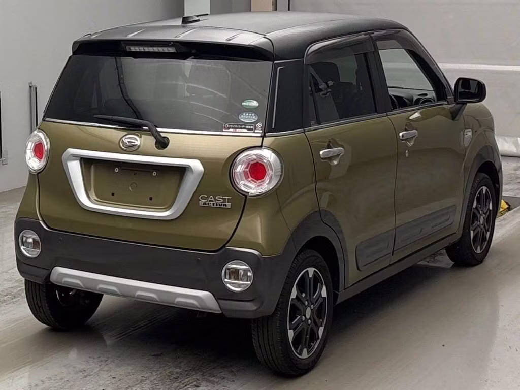 DAIHATSU CAST