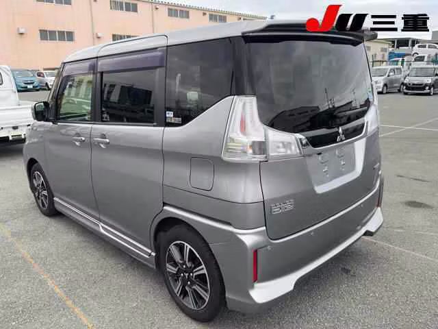 MITSUBISHI DELICA D:2
