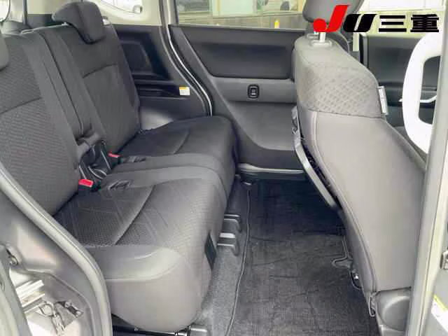 MITSUBISHI DELICA D:2