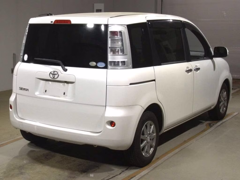 TOYOTA SIENTA