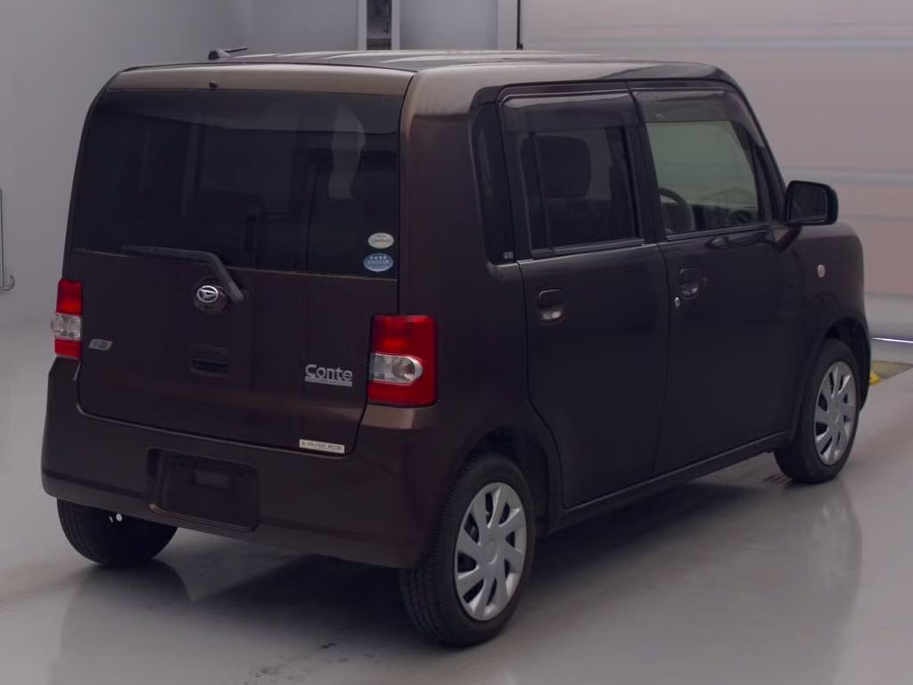 DAIHATSU MOVE CONTE
