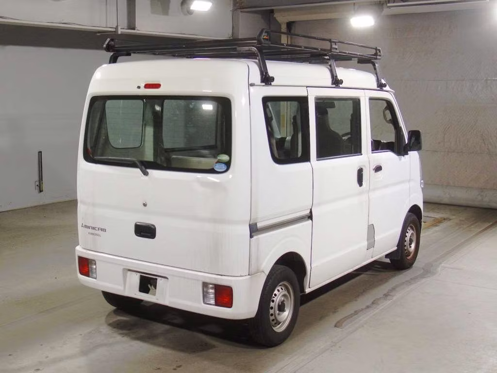 MITSUBISHI MINICAB