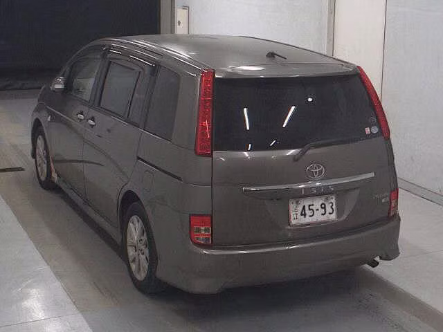 TOYOTA ISIS
