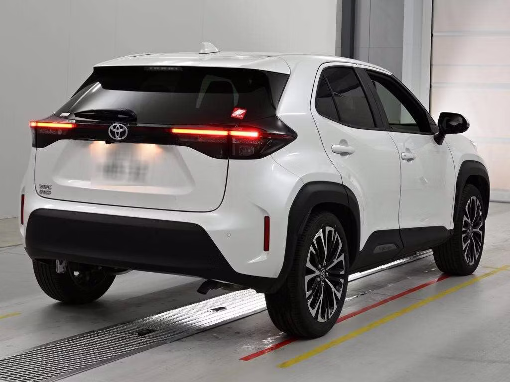 TOYOTA YARIS CROSS