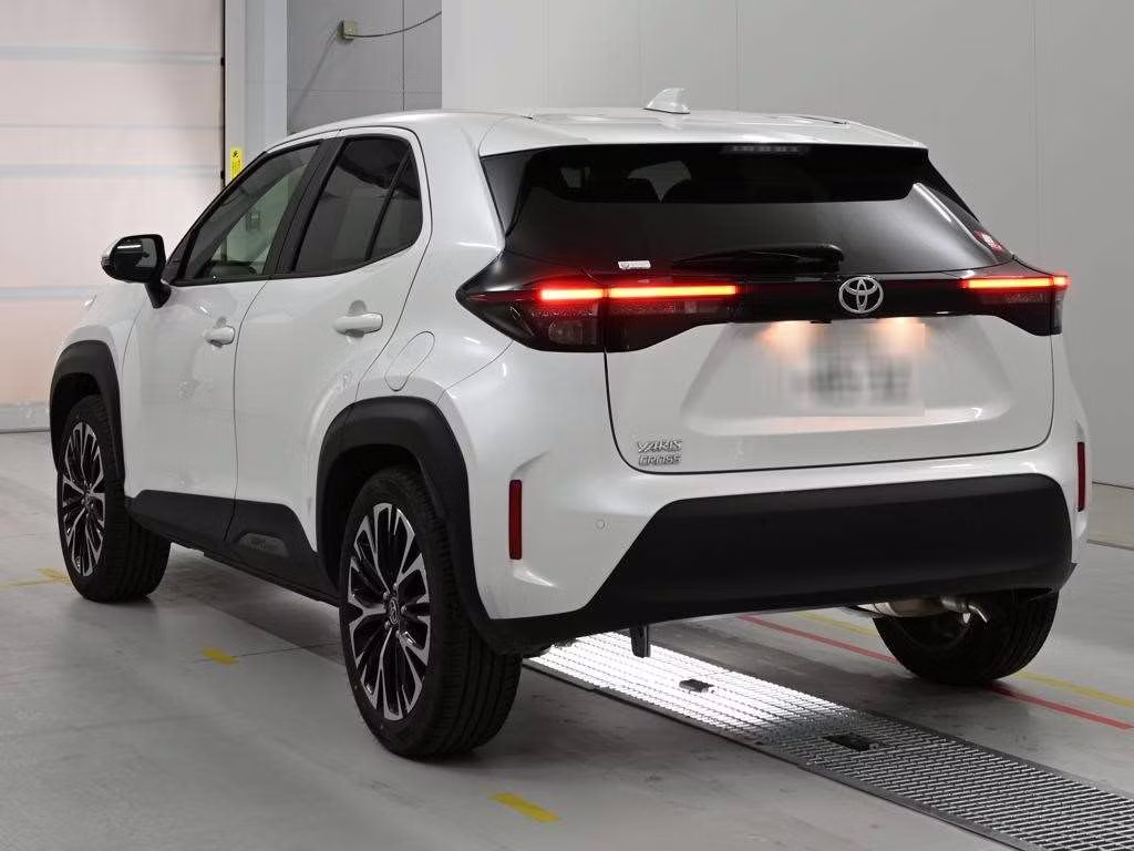 TOYOTA YARIS CROSS