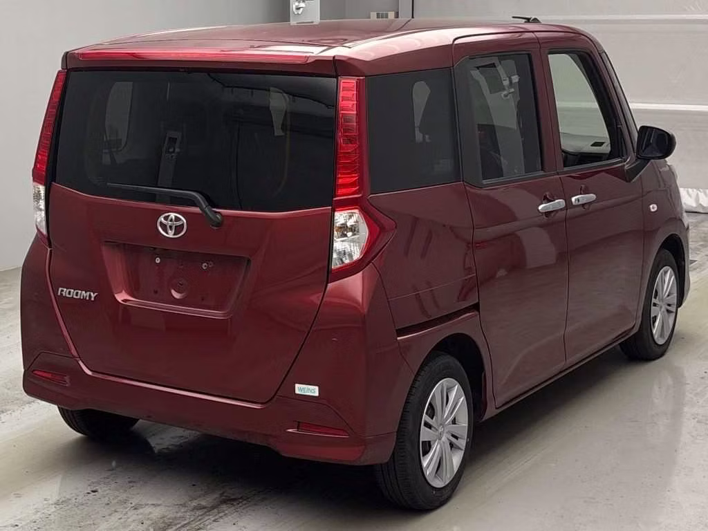 TOYOTA ROOMY