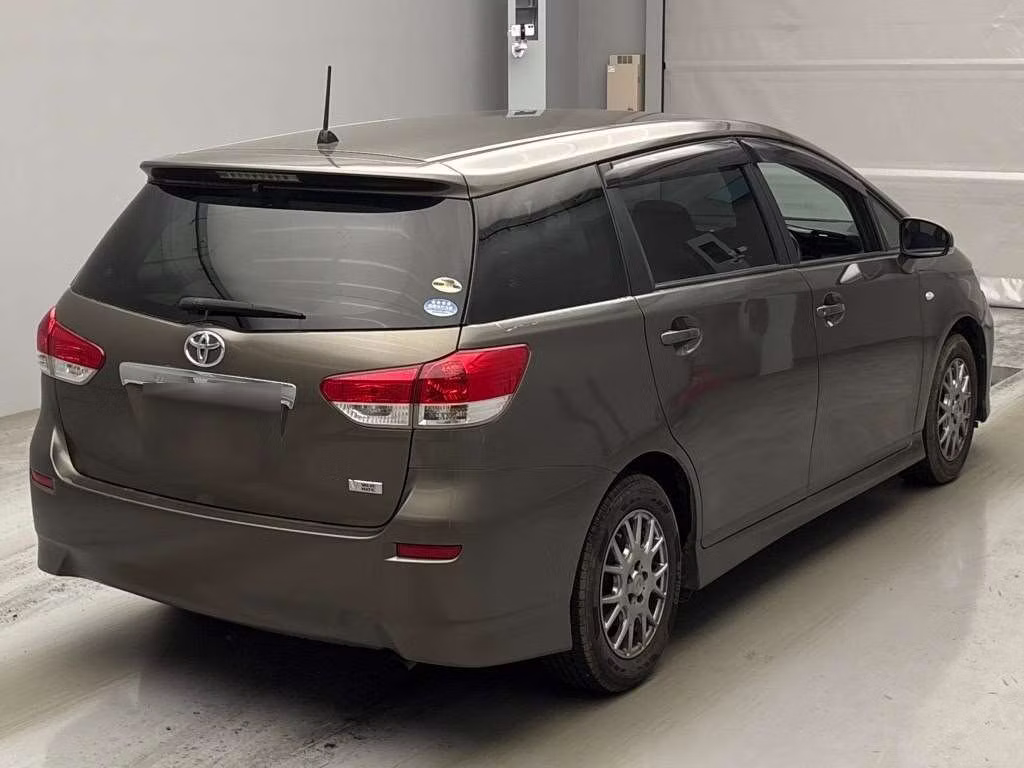 TOYOTA WISH