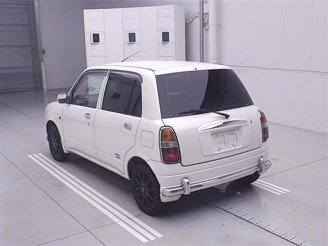 DAIHATSU MIRA GINO