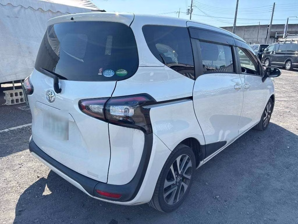 TOYOTA SIENTA