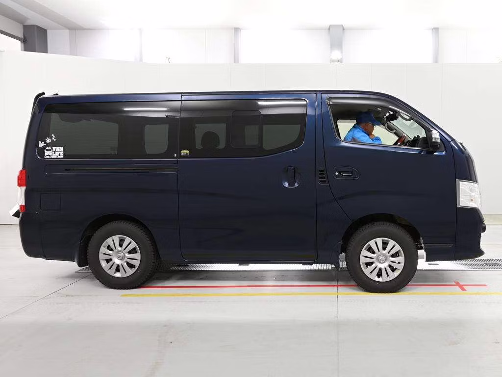 NISSAN NV350 CARAVAN