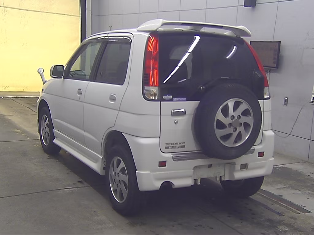 DAIHATSU TERIOS KID