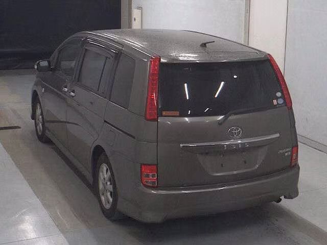 TOYOTA ISIS